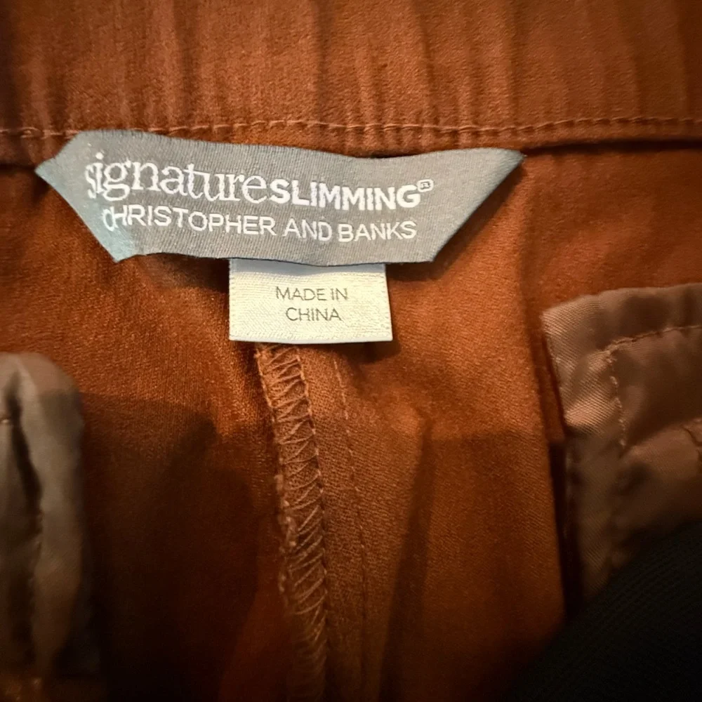 NWT. Christopher & Banks. Straight Shaped Fit Mid Rise Pant. Brown. Size 14.